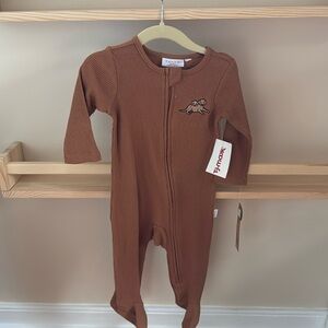 NWT Tahari Baby 6-9 month organic sleeper